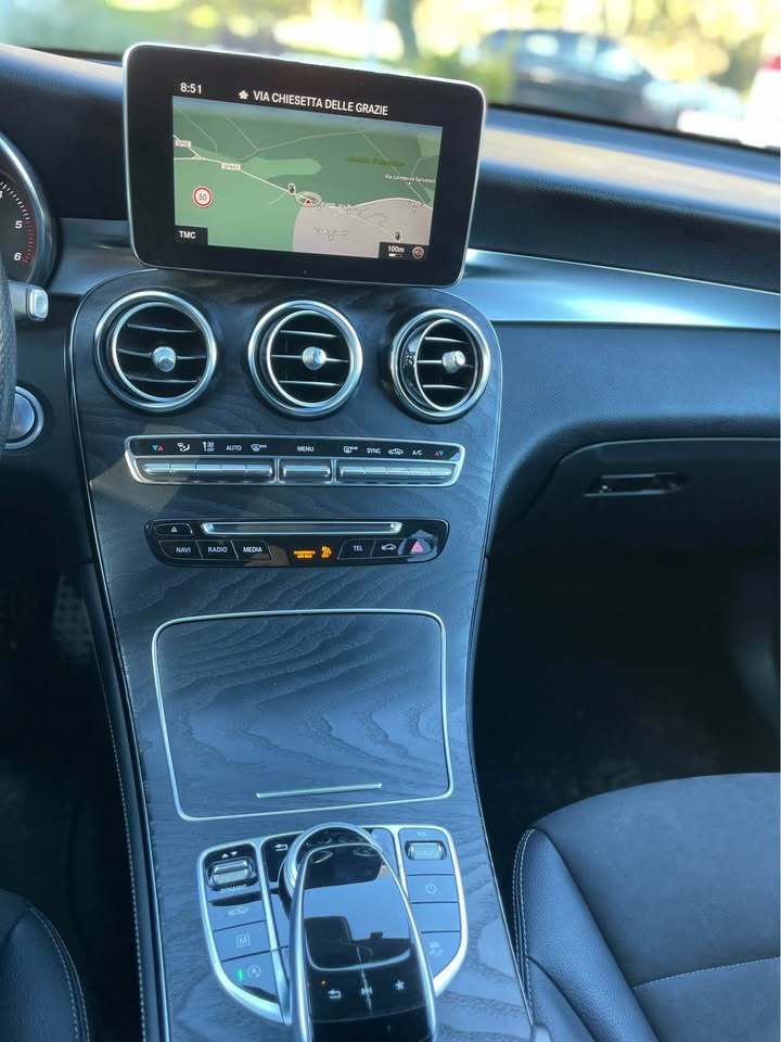 
								MERCEDES GLC 2018 full									