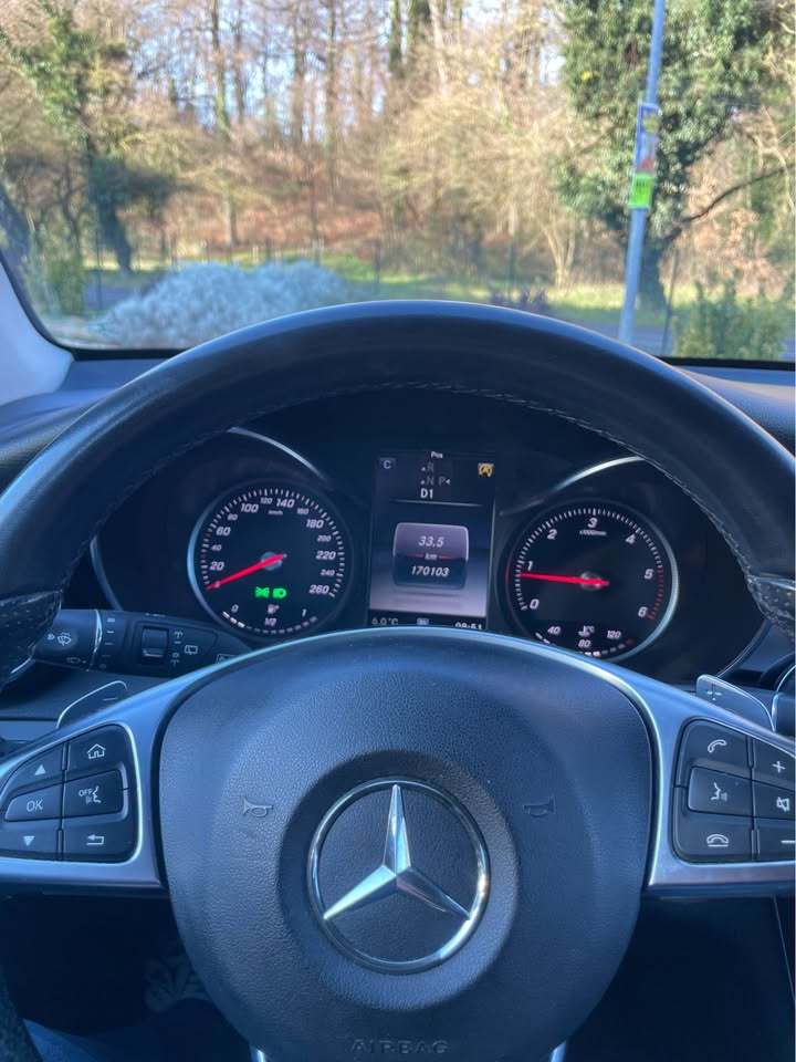 
								MERCEDES GLC 2018 full									