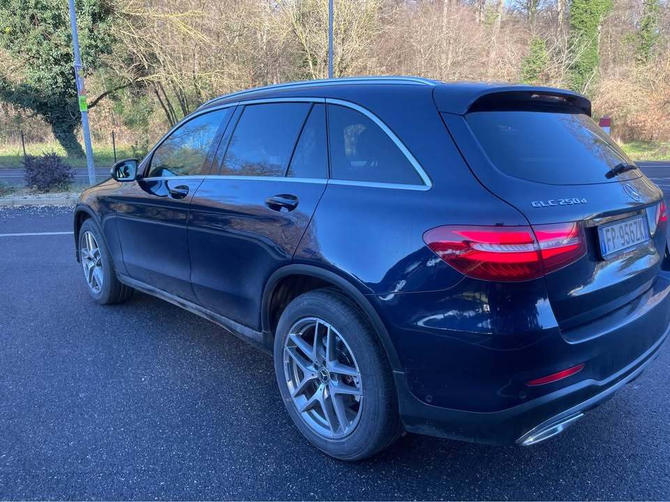 
								MERCEDES GLC 2018 full									