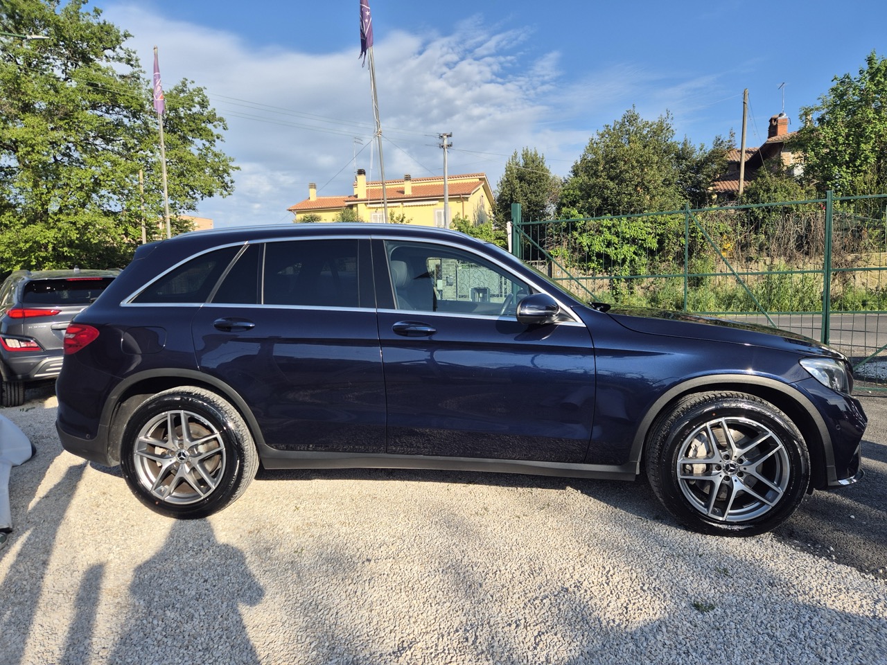 
								Mercedes-Benz GLC 250d 4MATIC Exclusive full									