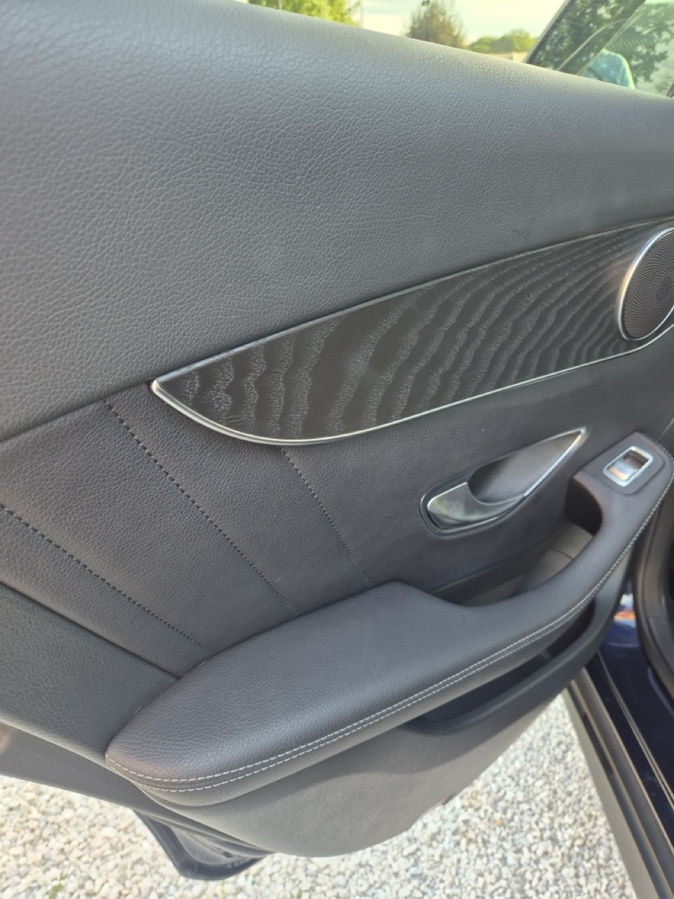 
								Mercedes-Benz GLC 250d 4MATIC Exclusive full									