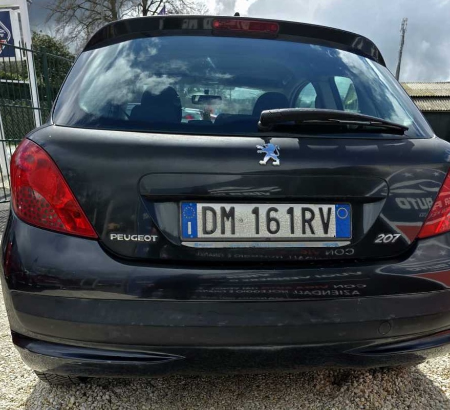 
								Peugeot 207 SW 1.6 HDi full									