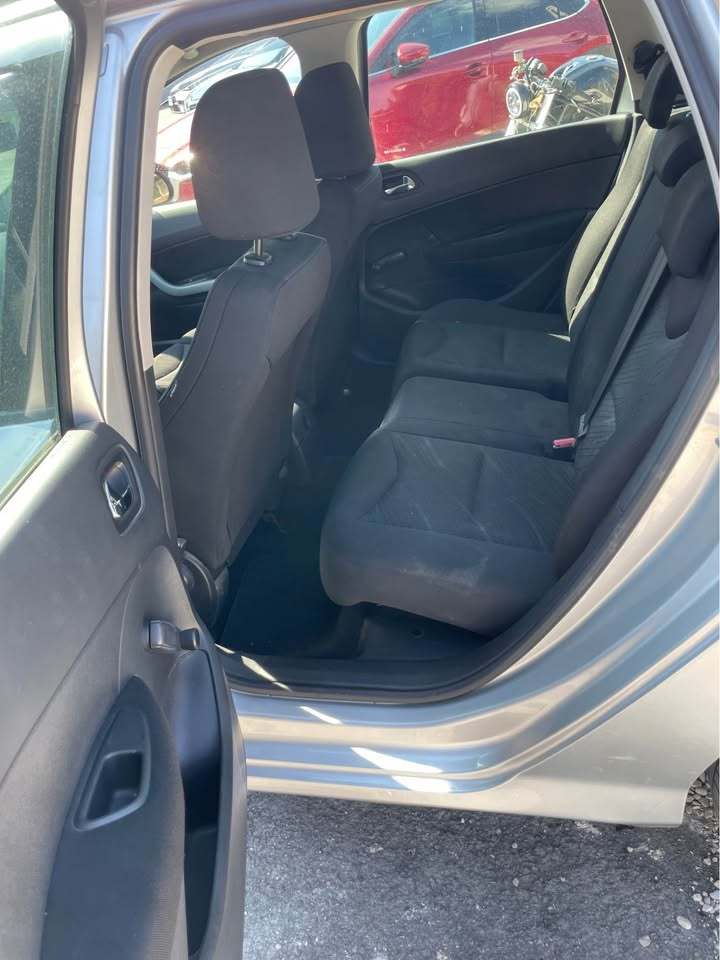 
								Peugeot 308 SW 1.6 HDi full									