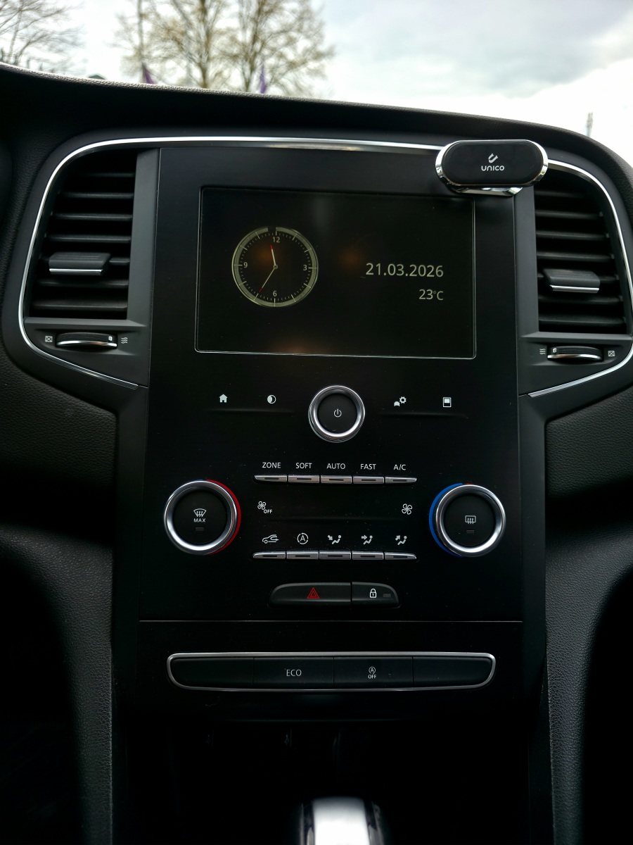 
								Renault Megane Sporter full									