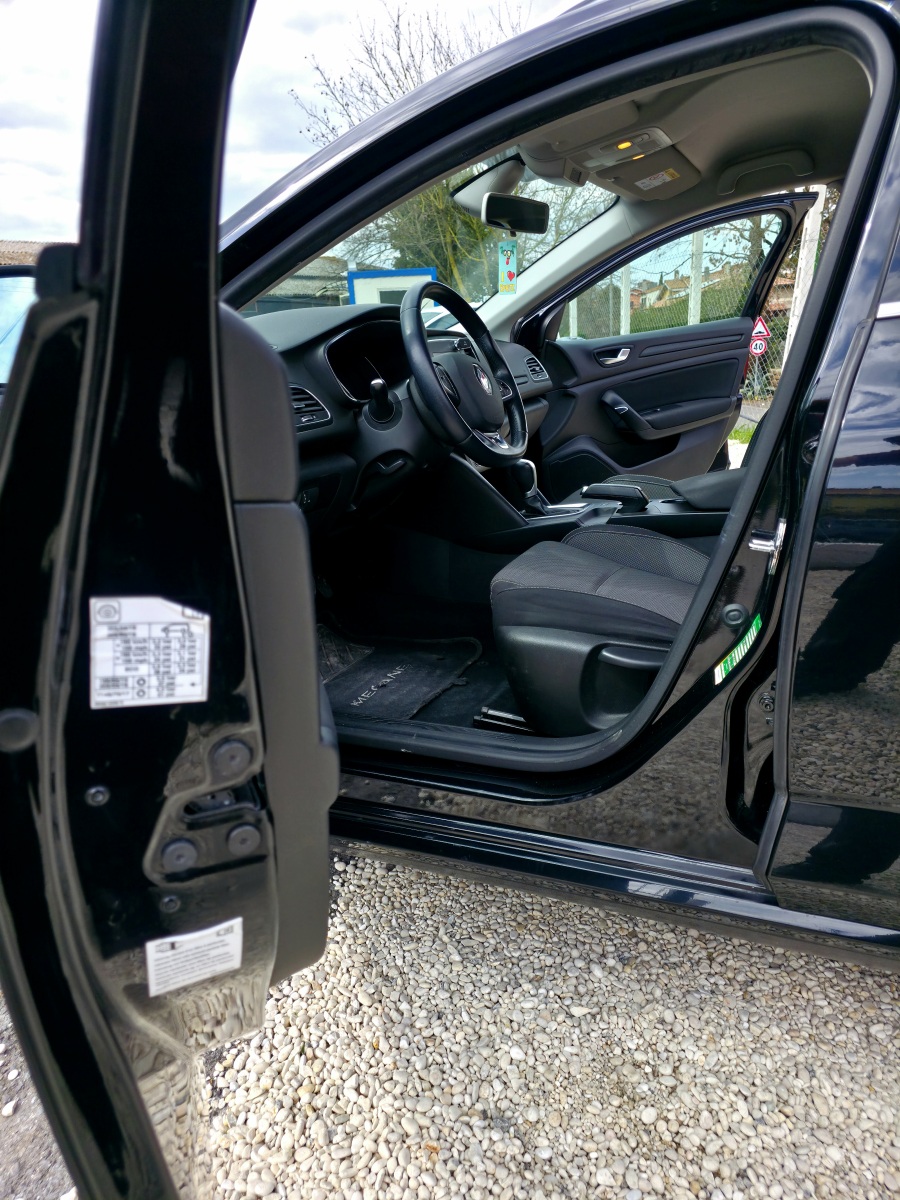 
								Renault Megane Sporter full									