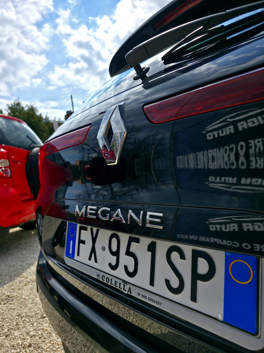 
								Renault Megane Sporter full									