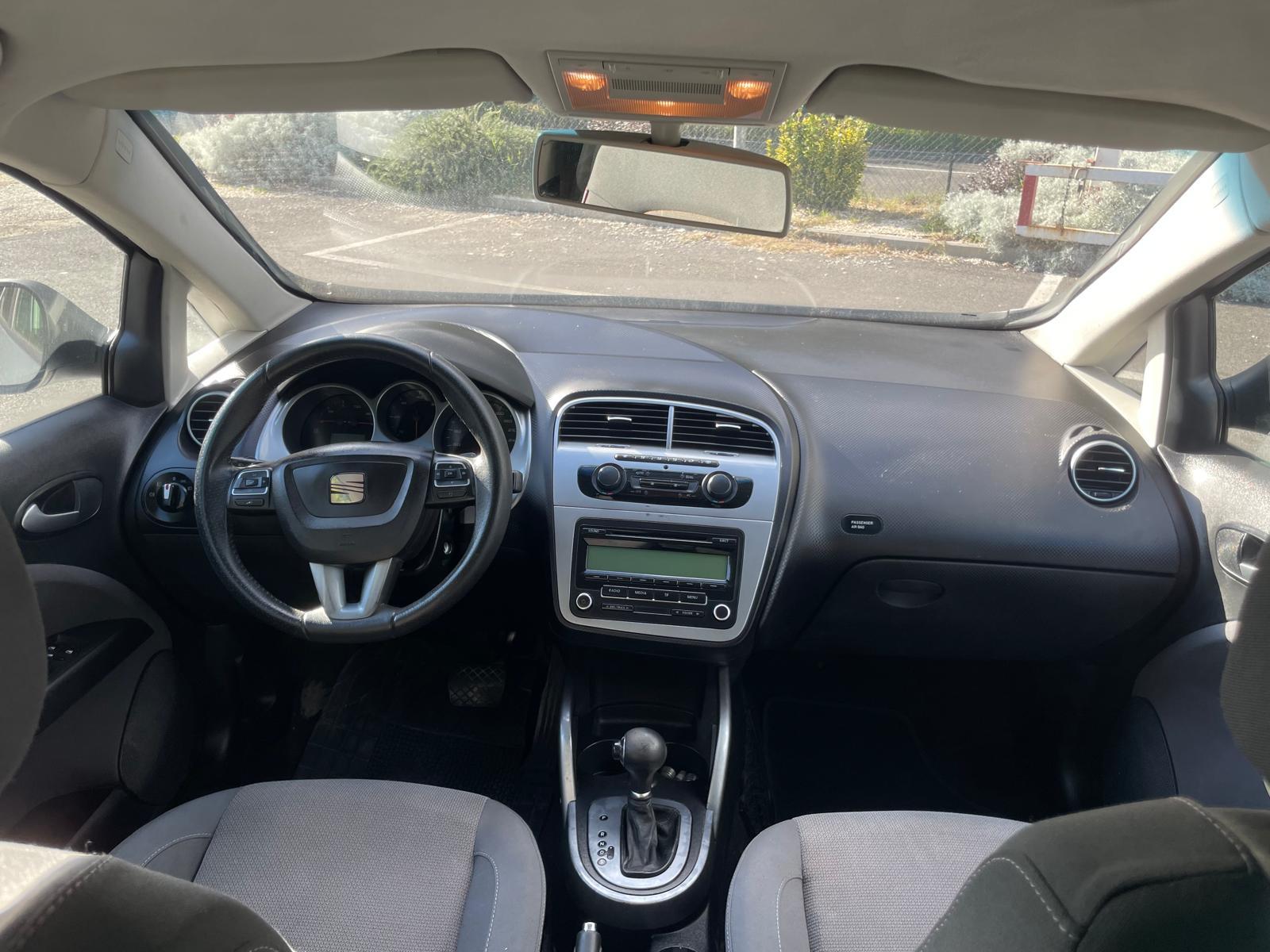 
								Seat Altea 2.0 TDI DSG full									