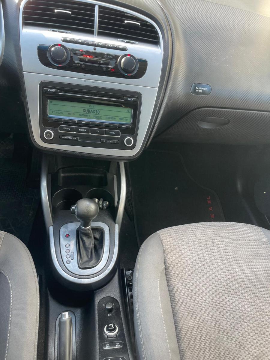 
								Seat Altea 2.0 TDI DSG full									