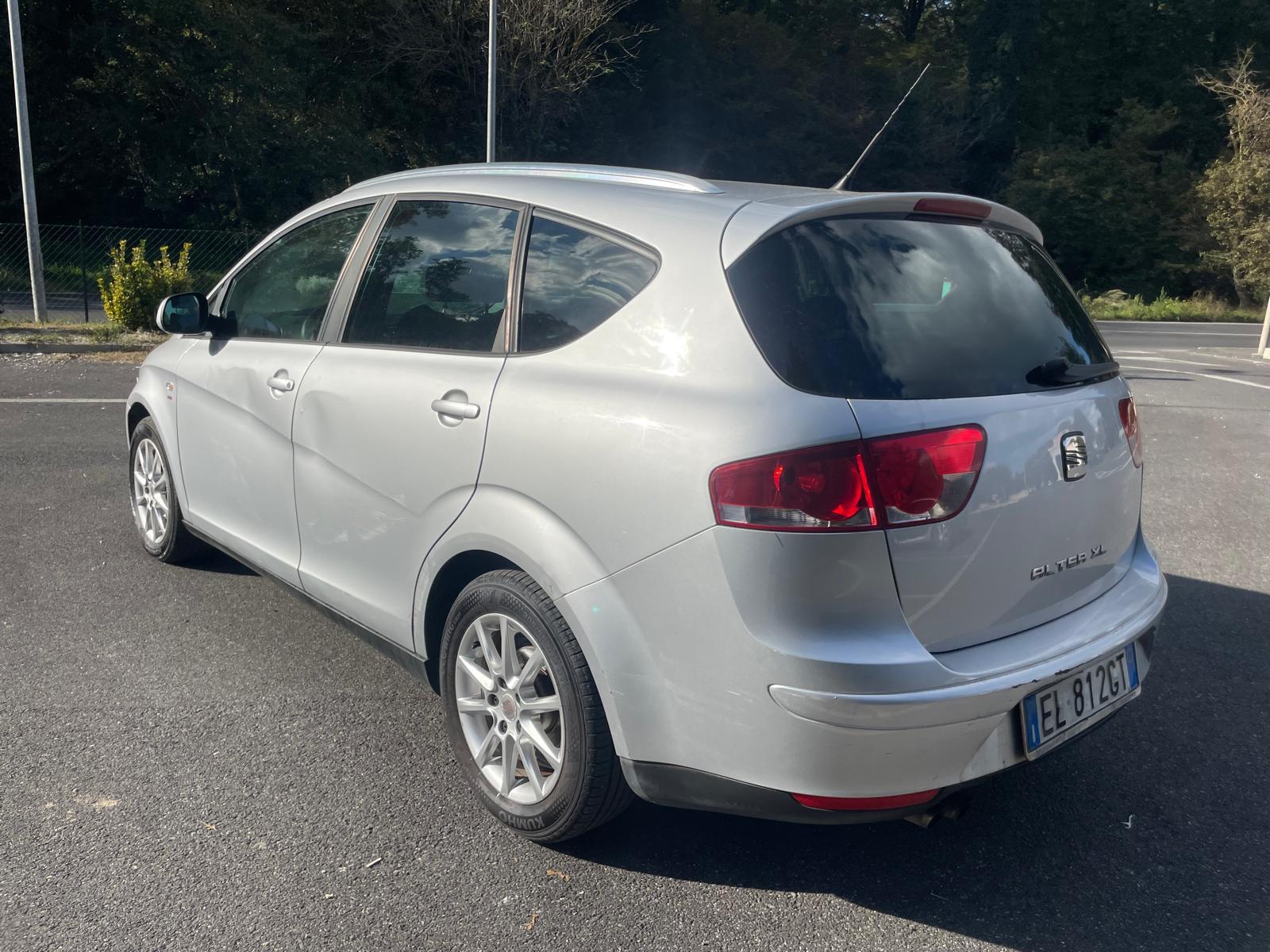 
								Seat Altea 2.0 TDI DSG full									