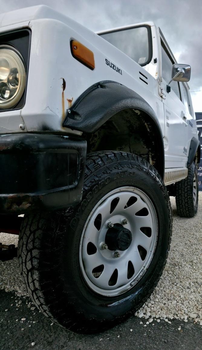 
								Suzuki Samurai 1.0 SJ40 full									