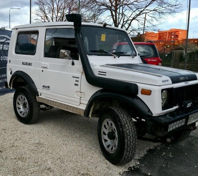 
								Suzuki Samurai 1.0 SJ40 full									