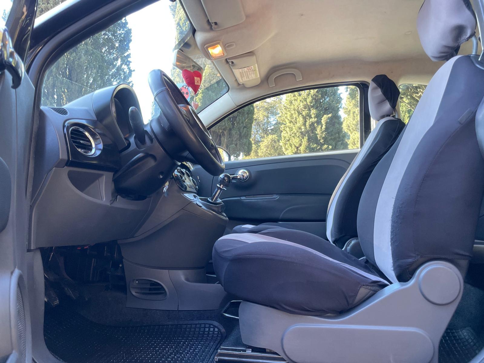 
								Toyota Yaris Now full									