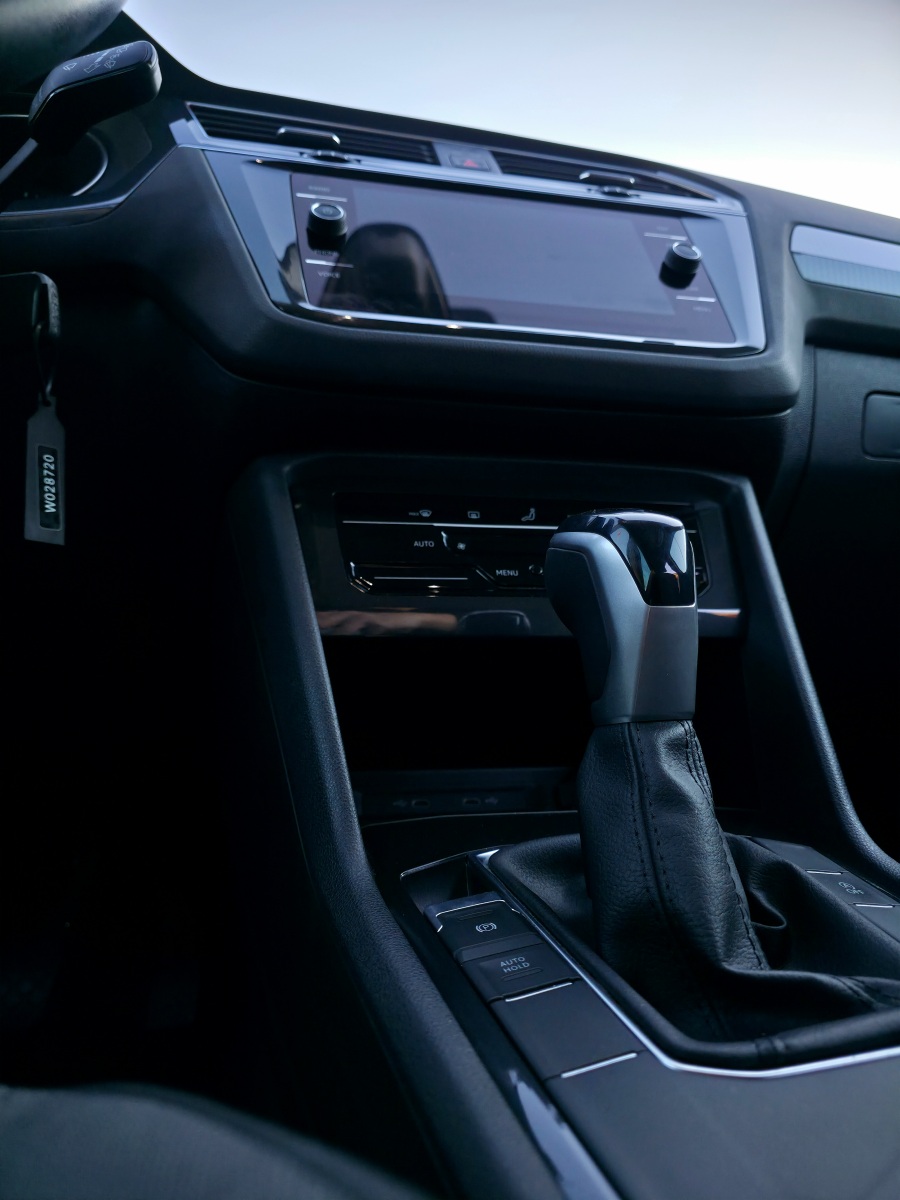 
								VOLKSWAGEN Tiguan 2а serie full									