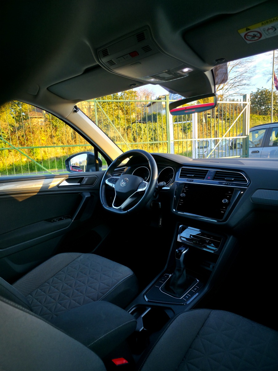 
								VOLKSWAGEN Tiguan 2а serie full									