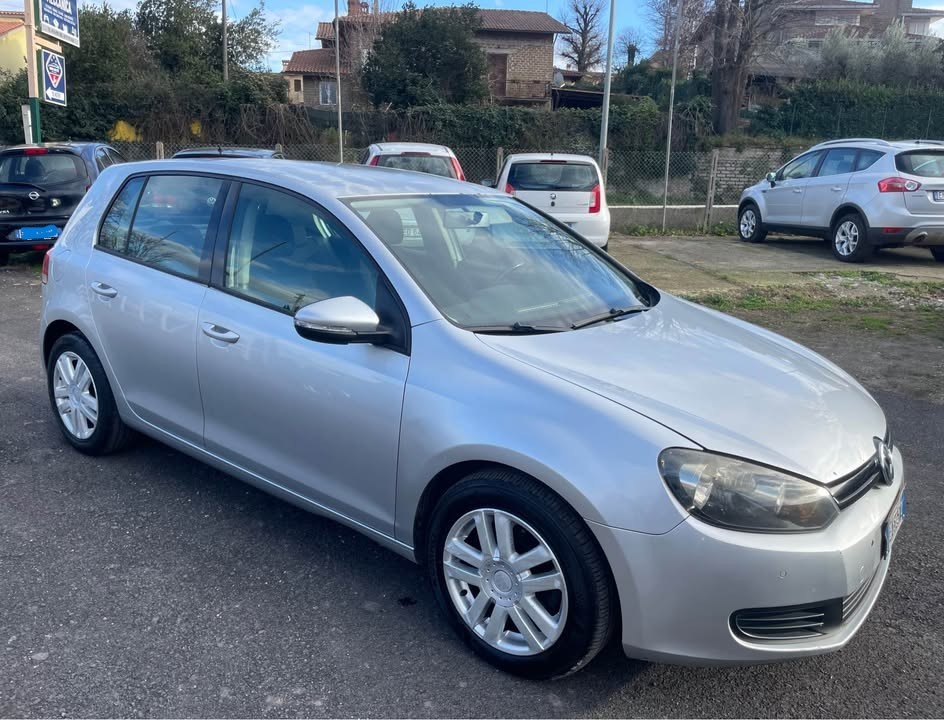 
								Volkswagen Golf 6a Serie full									