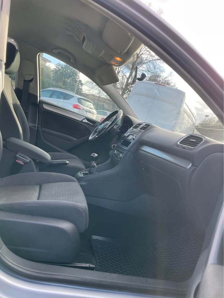 
								Volkswagen Golf 6a Serie full									