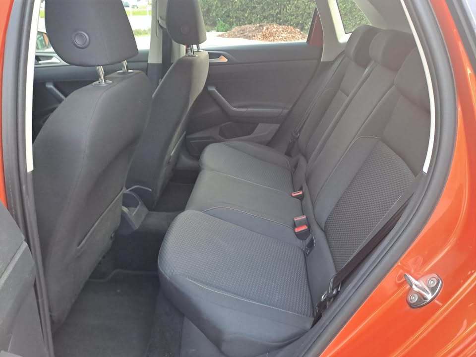 
								Volkswagen Polo 6 serie full									