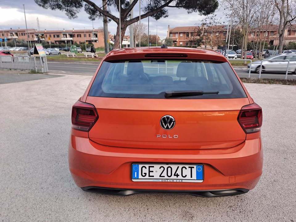 
								Volkswagen Polo 6 serie full									