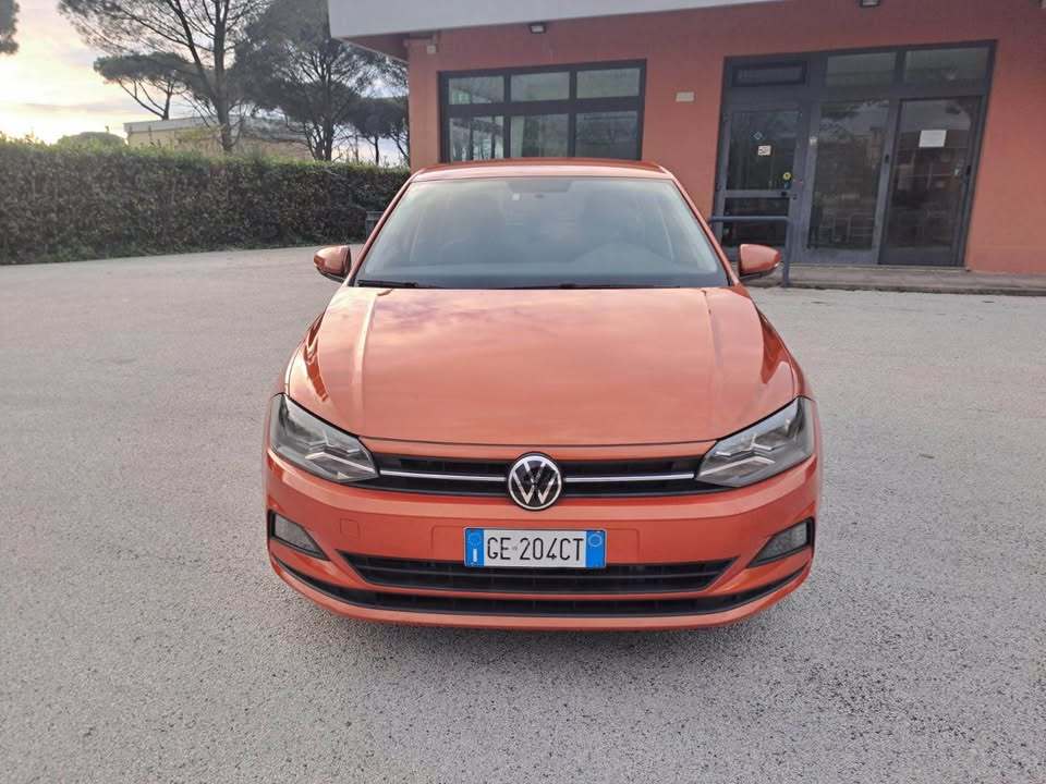
								Volkswagen Polo 6 serie full									