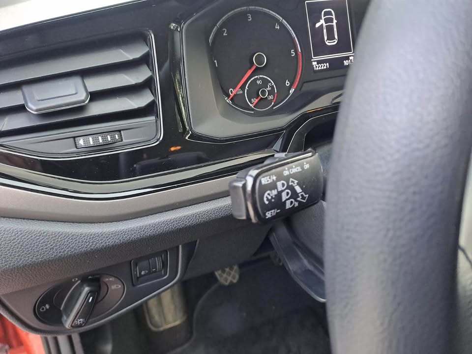 
								Volkswagen Polo 6 serie full									