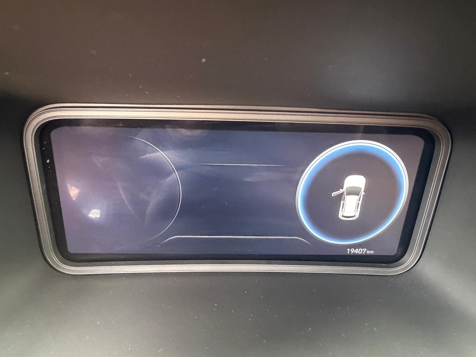 
								Hyundai Kona electric full									