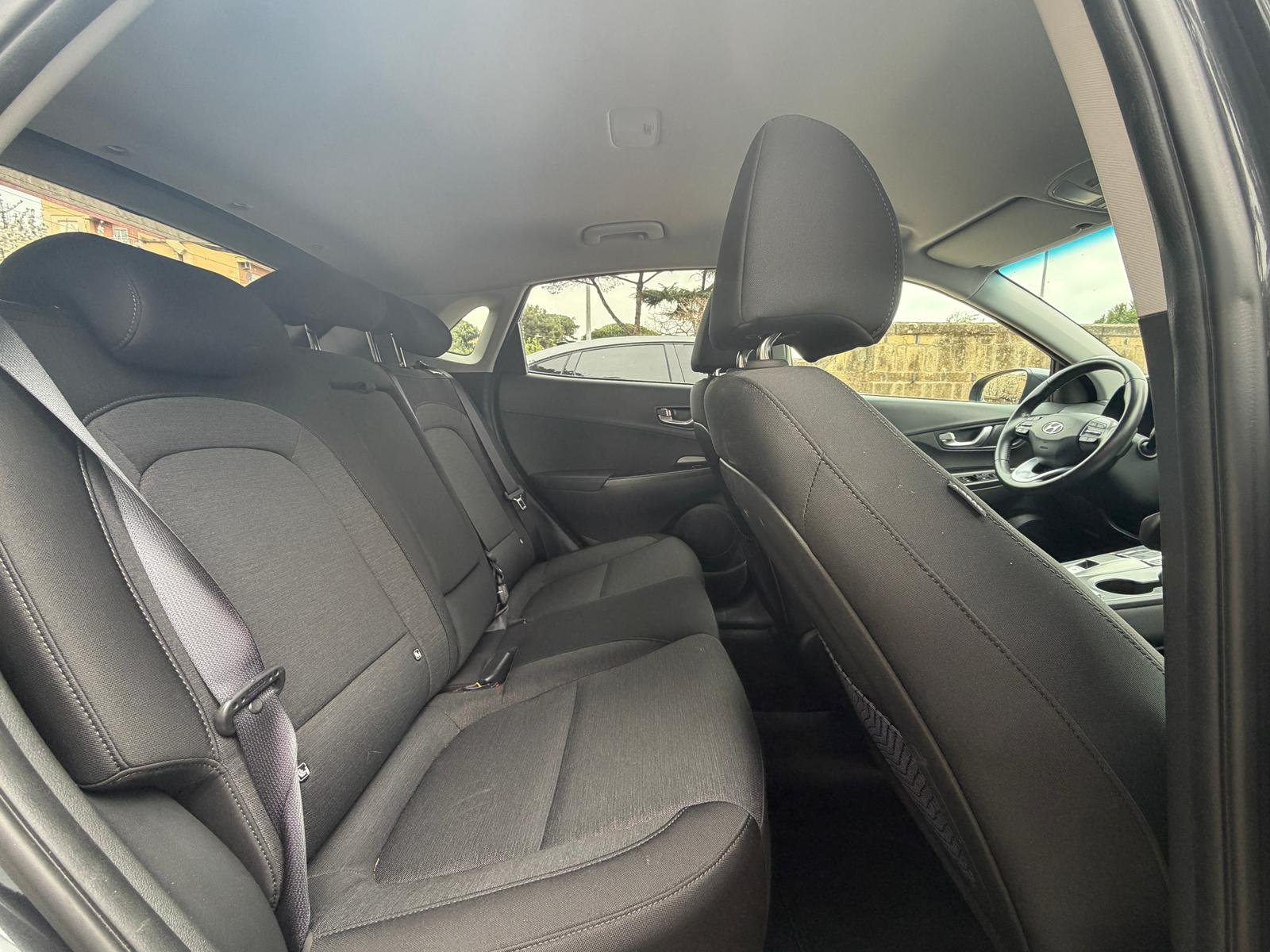 
								Hyundai Kona electric full									