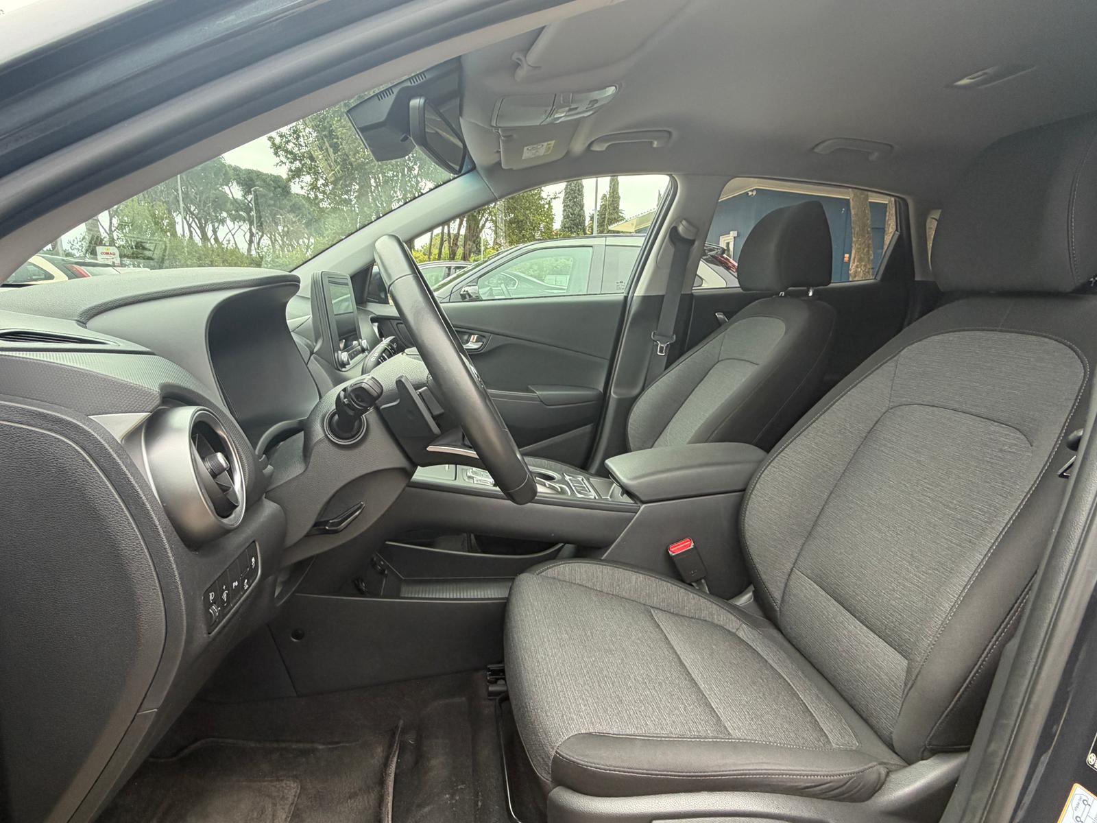 
								Hyundai Kona electric full									