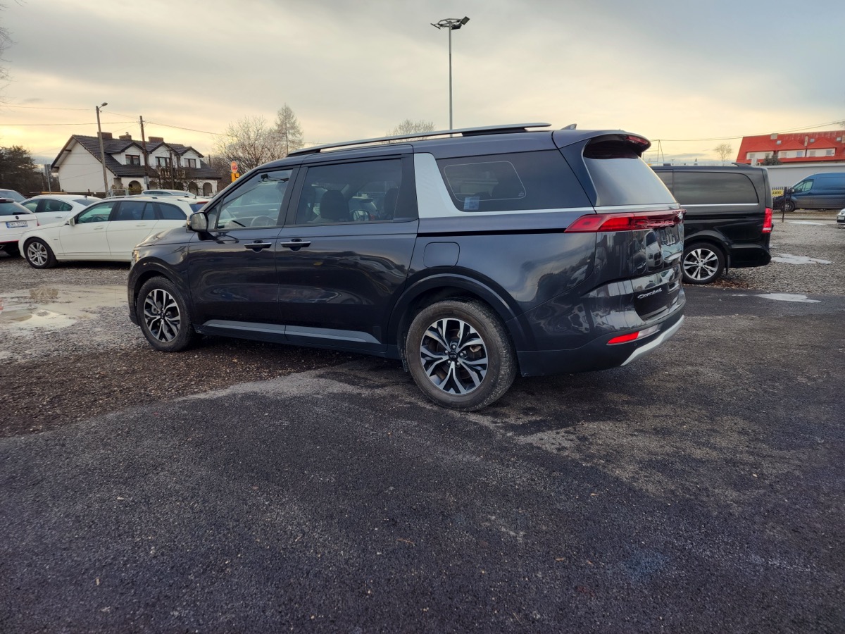 
								Kia Carnival 2021 full									