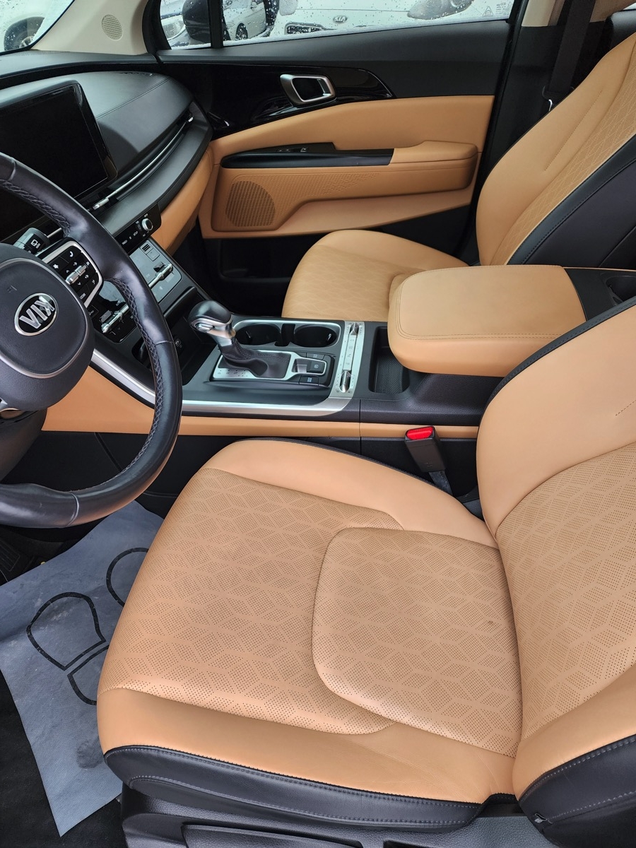 
								Kia Carnival 2021 full									