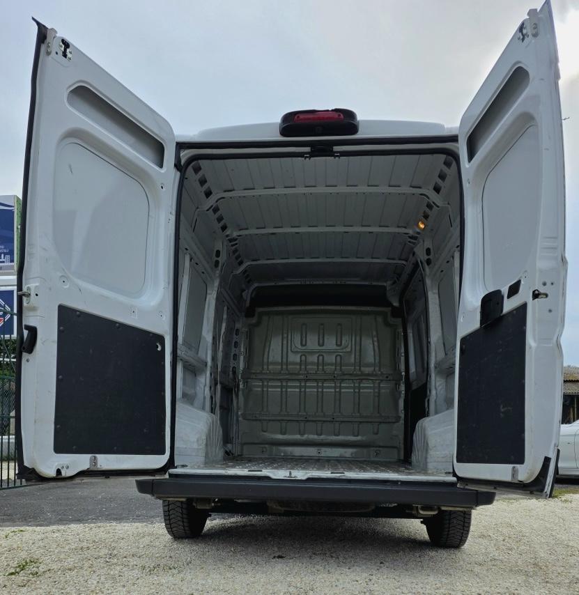 
								Fiat Ducato 2.3 MJT 130CV 2015 full									