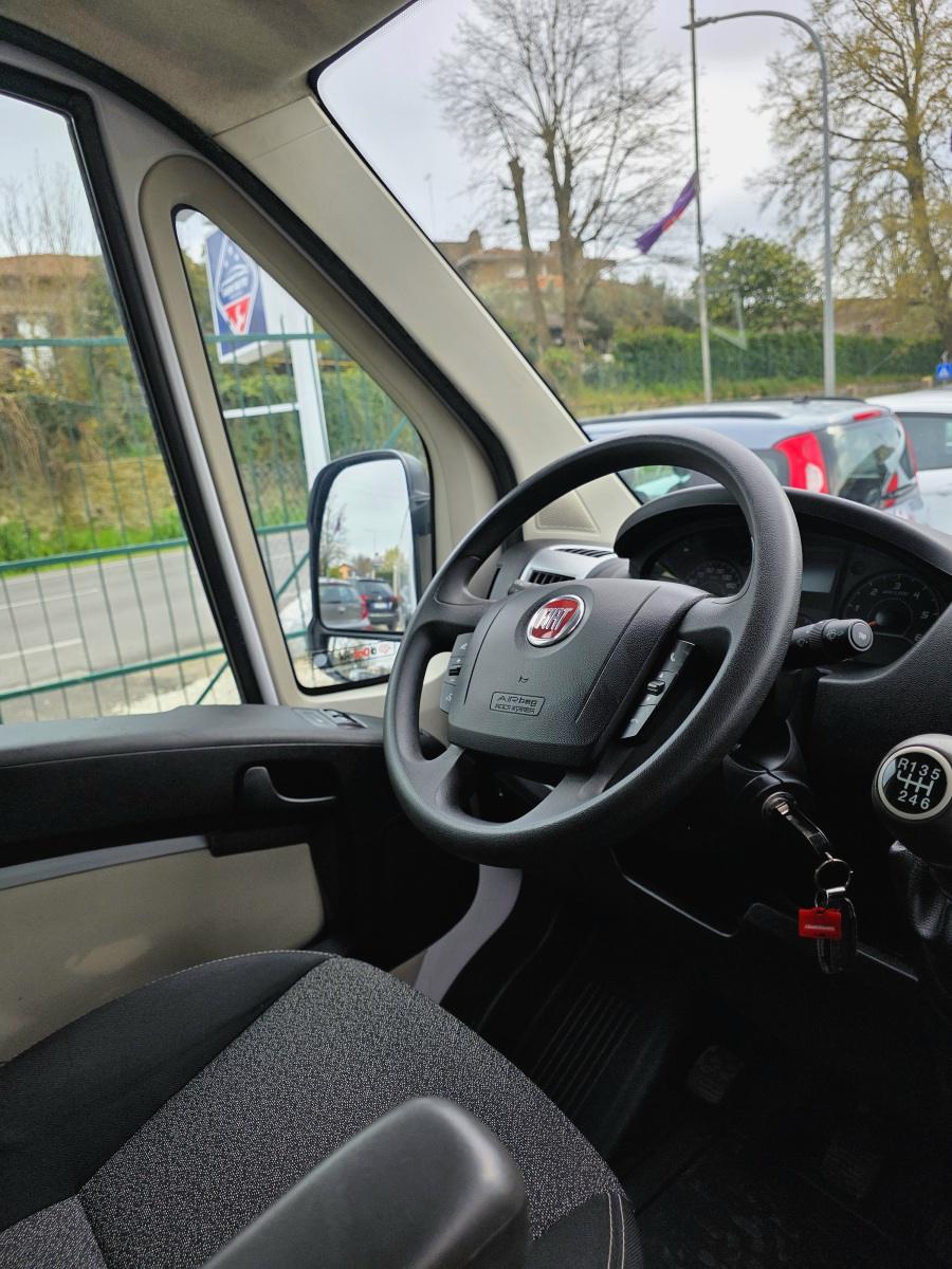 
								Fiat Ducato 2.3 MJT 130CV 2015 full									