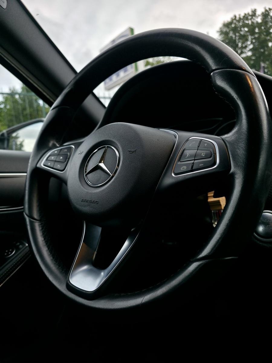 
								MERCEDES Classe A 180d Automatic Premium full									