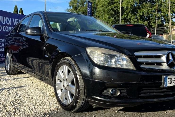 MERCEDES Classe C200 1