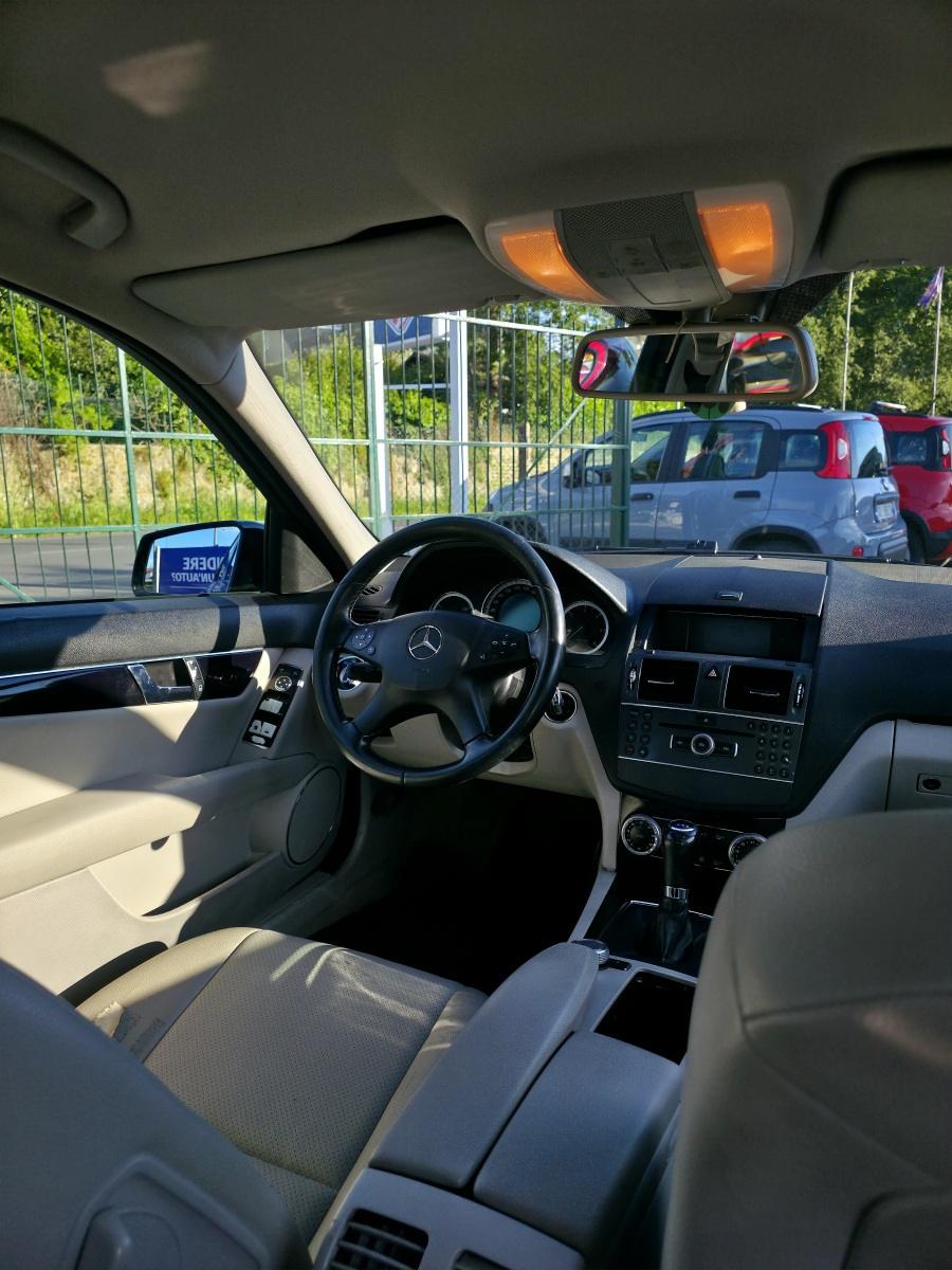
								MERCEDES Classe C 200 CDI full									
