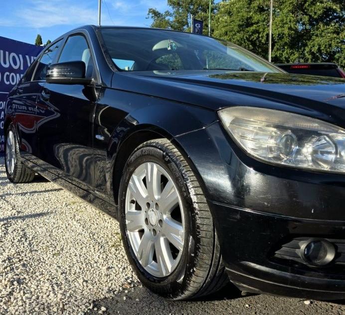 
								MERCEDES Classe C 200 CDI full									