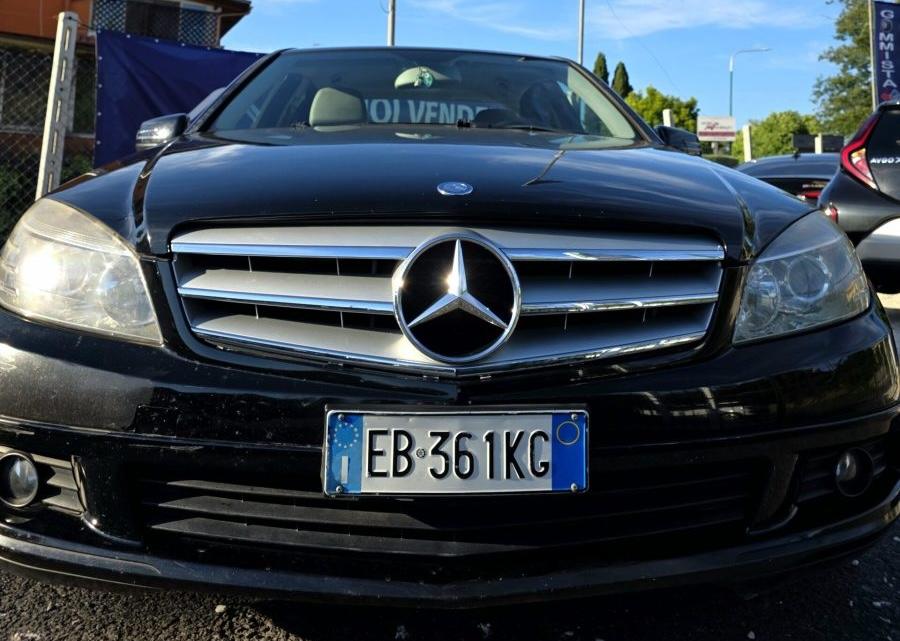 
								MERCEDES Classe C 200 CDI full									