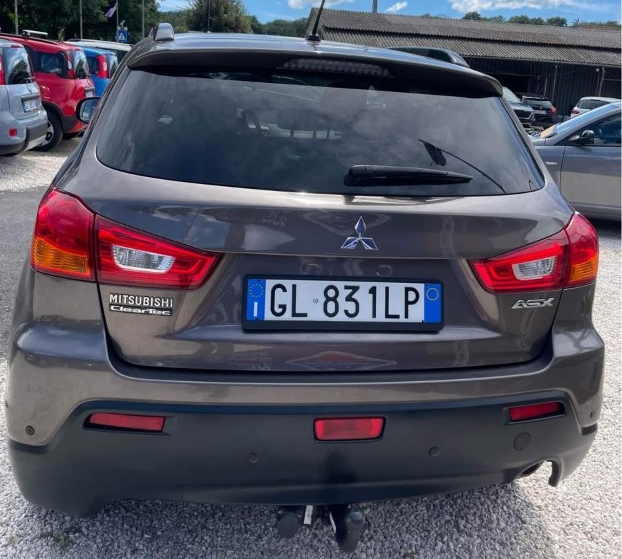 
								MITSUBISHI ASX 1.8 DI-D full									