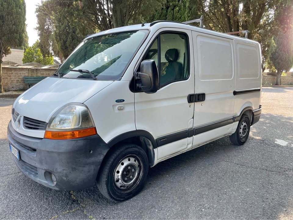 Renault Master 2.5 Diesel 1