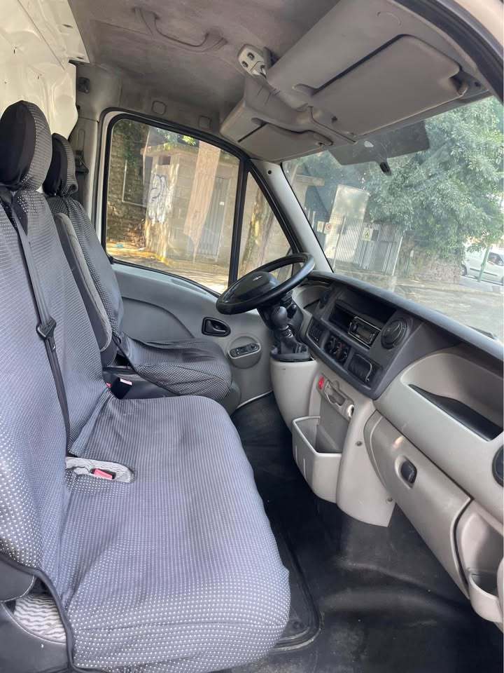 
								Renault Master 2.5 Diesel full									