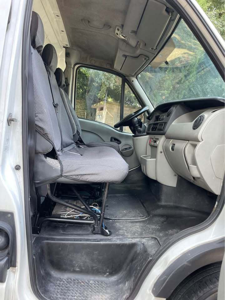 
								Renault Master 2.5 Diesel full									