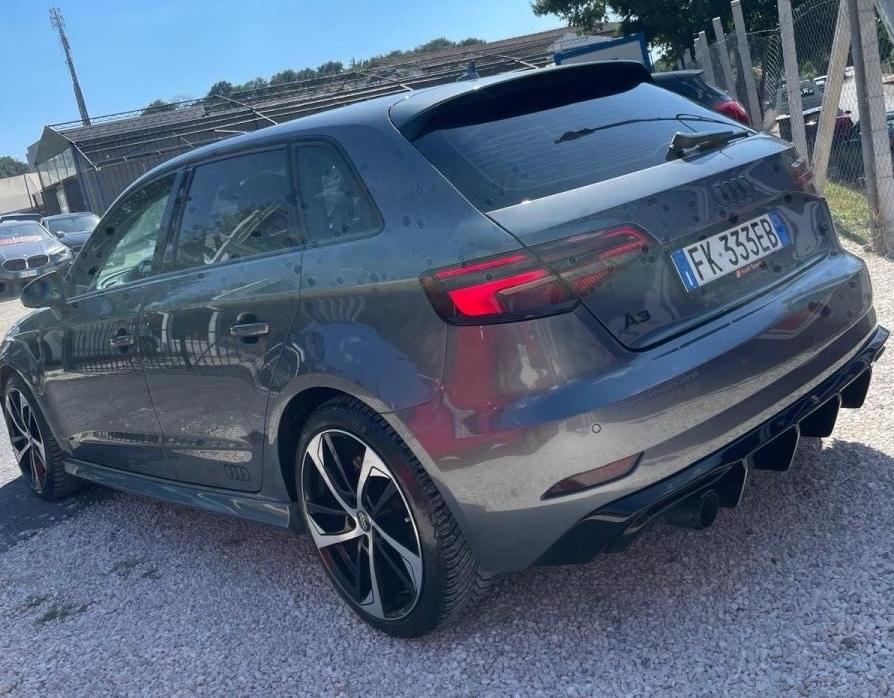 
								AUDI A3 SPORTBACK full									