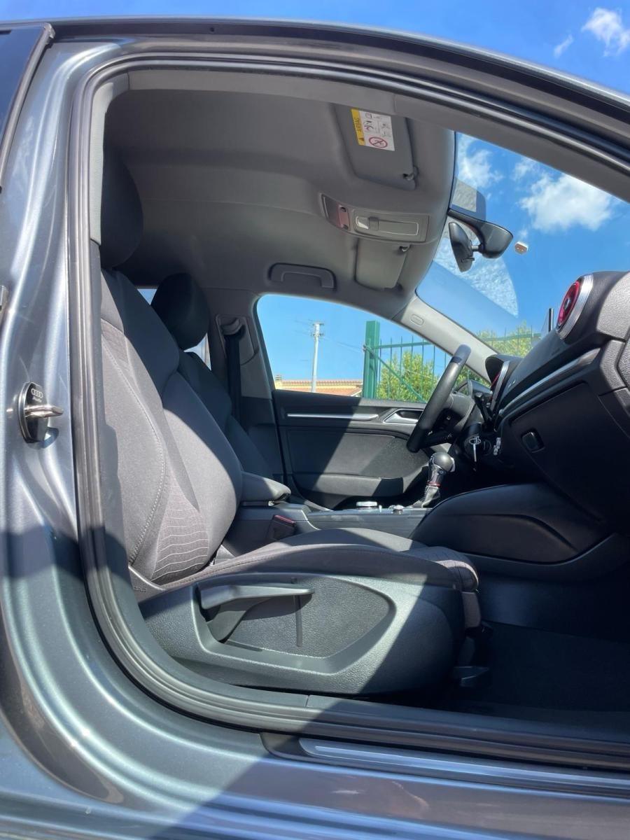 
								AUDI A3 SPORTBACK full									