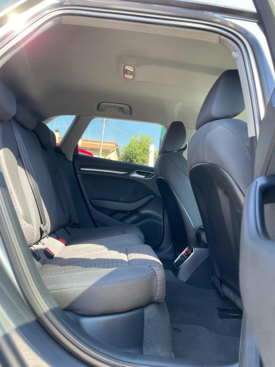 
								AUDI A3 SPORTBACK full									