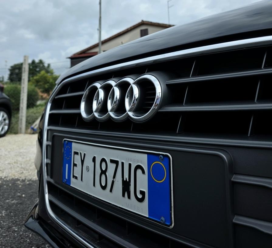 
								AUDI A4 2.0 TDI Ambiente full									