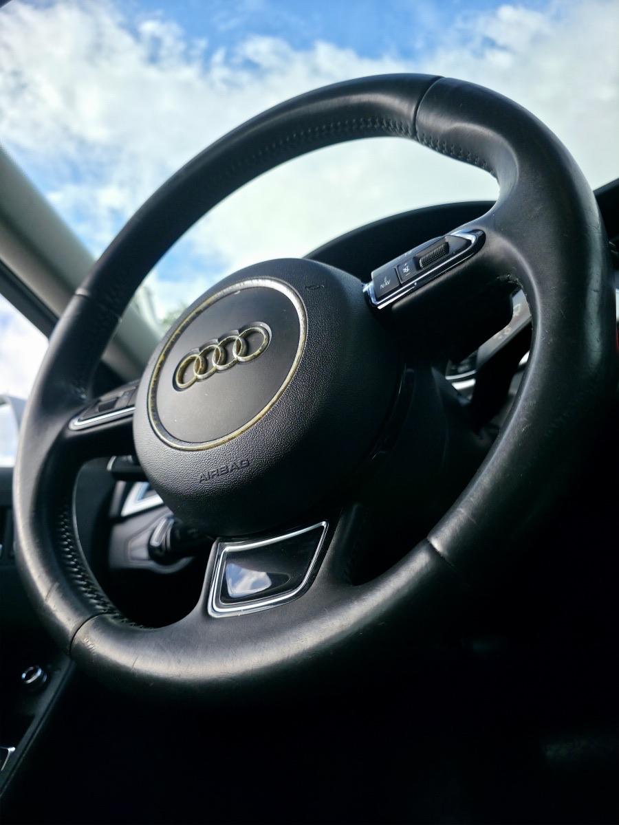 
								AUDI A4 S LINE full									