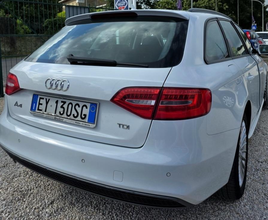 
								AUDI A4 S LINE full									