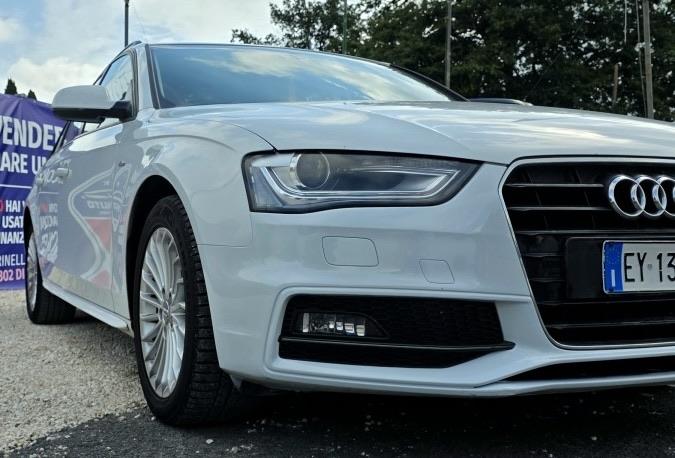 
								AUDI A4 S LINE full									
