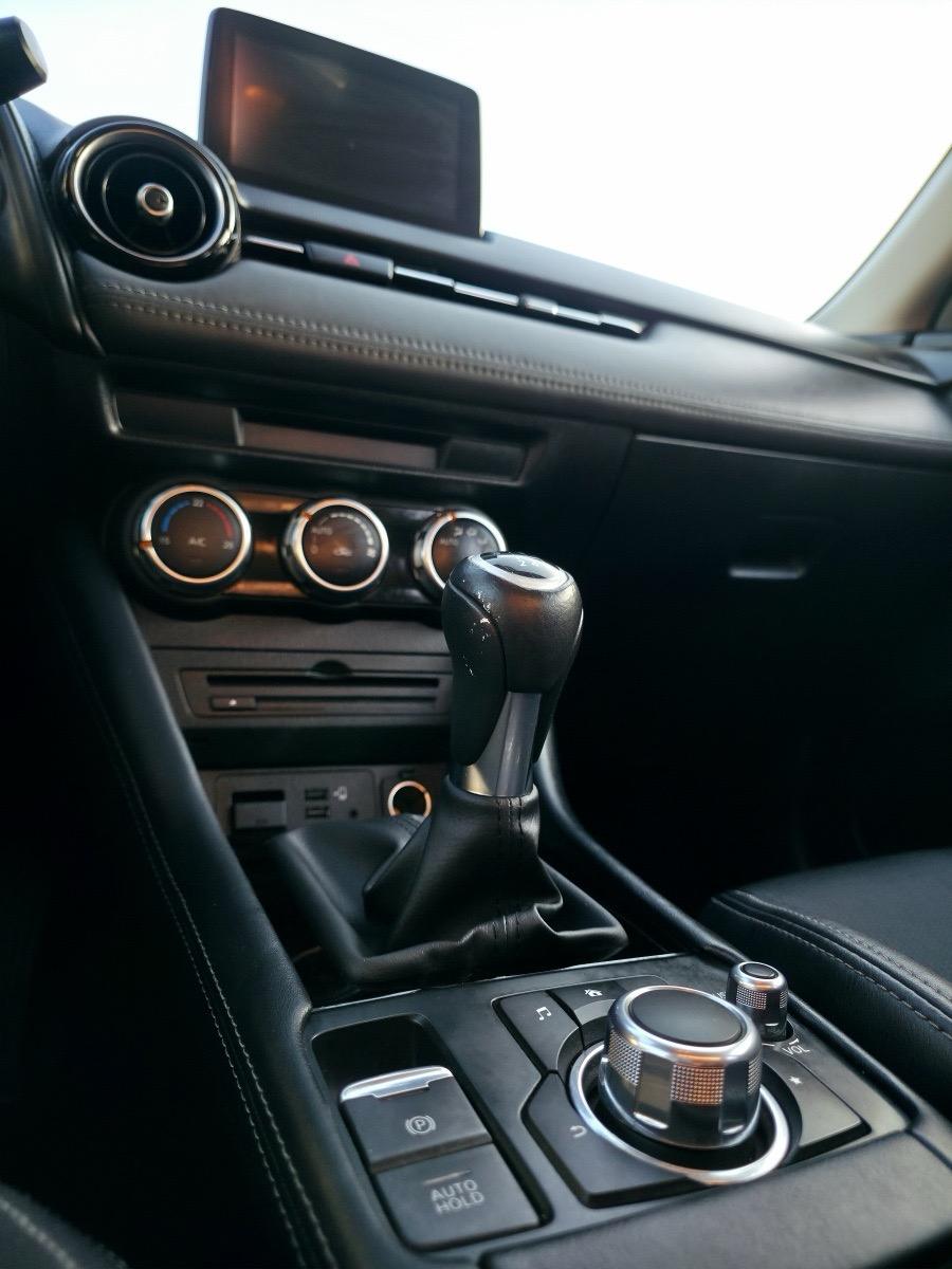 
								MAZDA CX-3 2.0 SKYACTIV full									