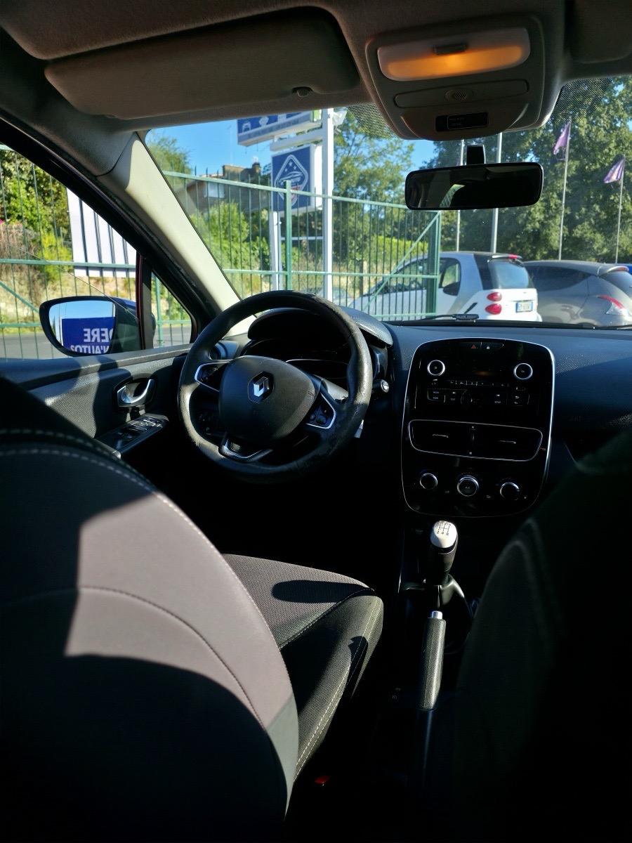 
								RENAULT CLIO 1.2 75 CV DUEL2 full									