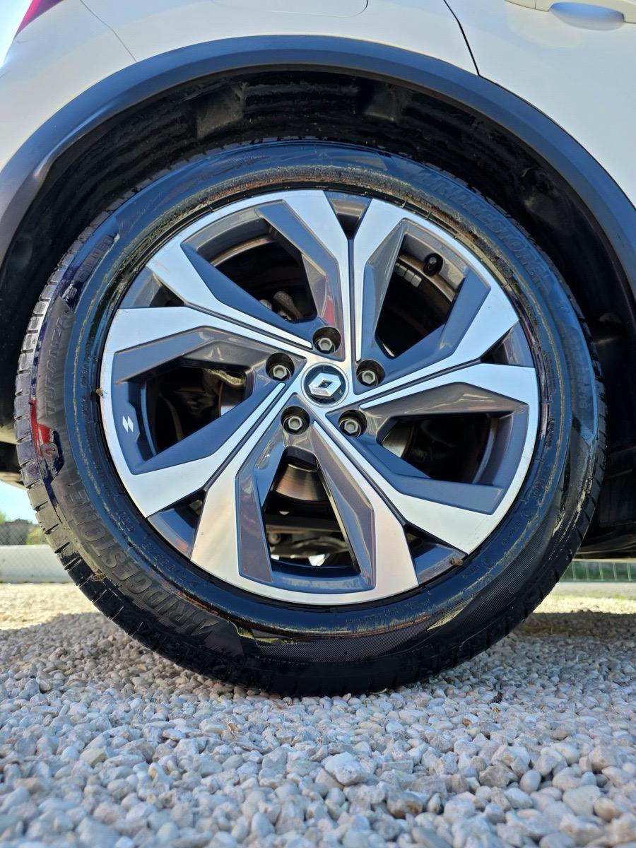 
								Renault Captur FULL HYBRID full									